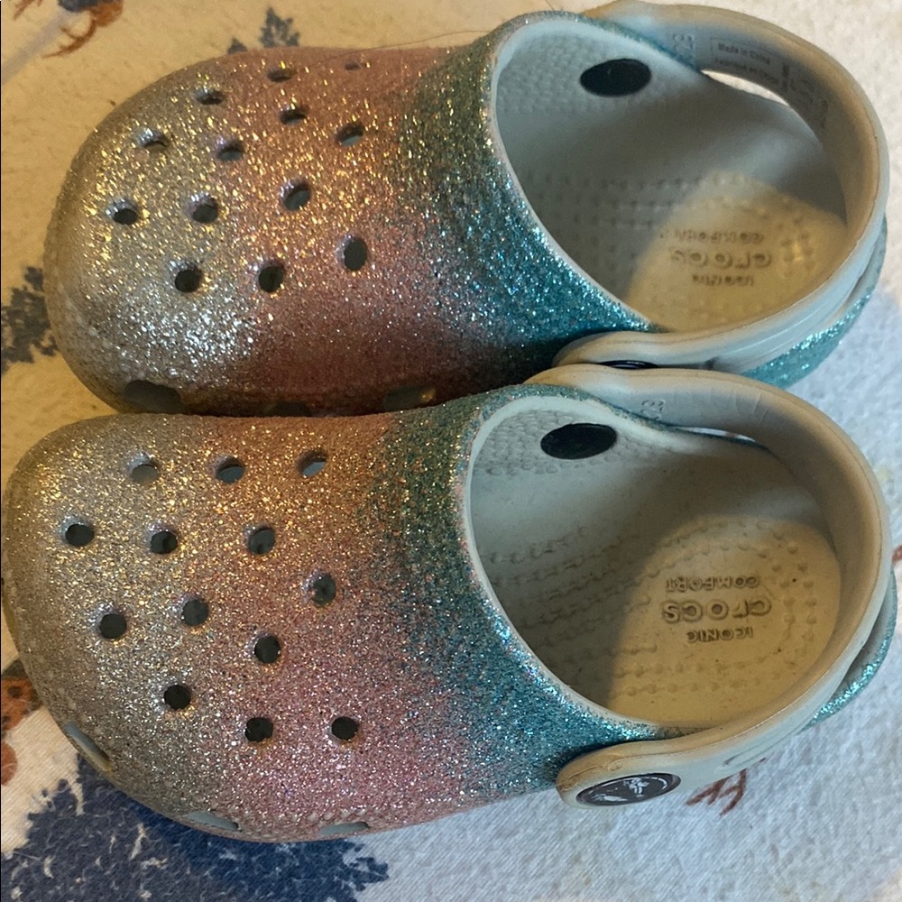 CROCS Kids Glitter Ombre Clogs in Pink and Blue